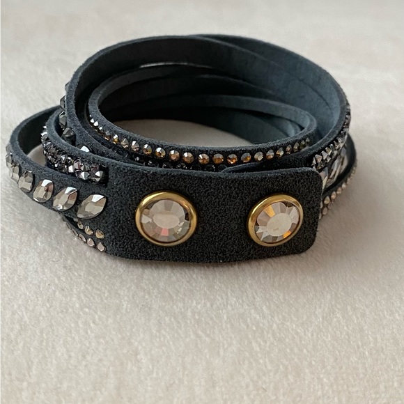 Set. Swarovski crystal wrap bracelet and cuff bracelet. - Picture 3 of 7